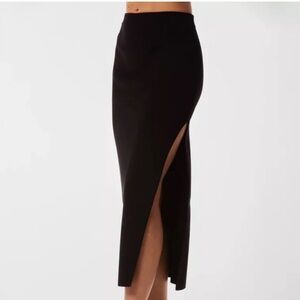 THE NOLI SHOP HAMPTON’S BLACK RIBBED KNIT MIDI SKIRT NEW SIZE LARGE
